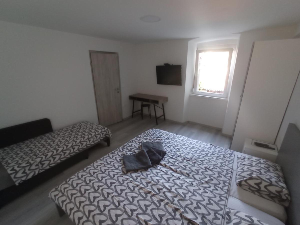 Apartmaja Eva&Pia Koper Eksteriør bilde